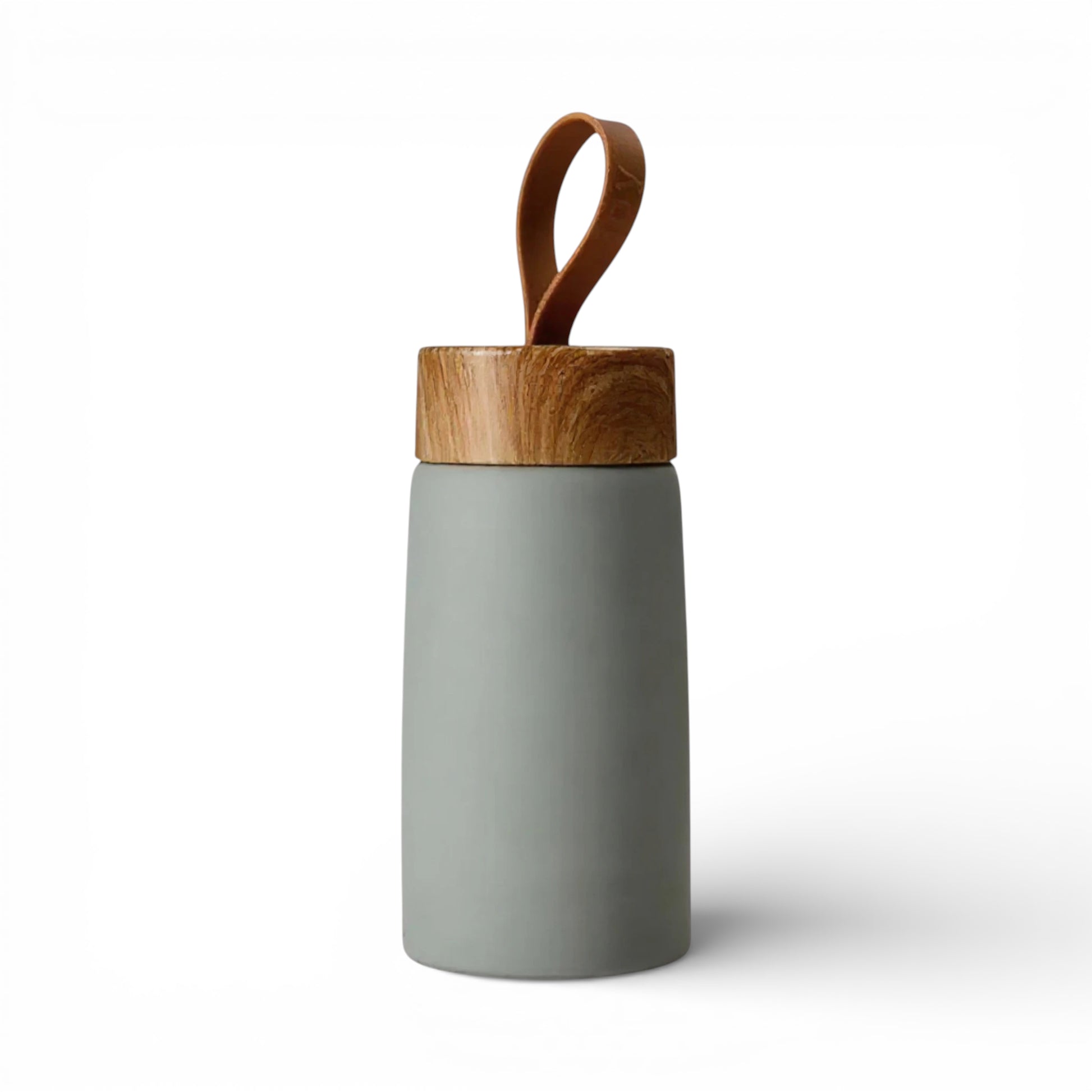 Gourde isotherme en inox format tasse de voyage coloris vert